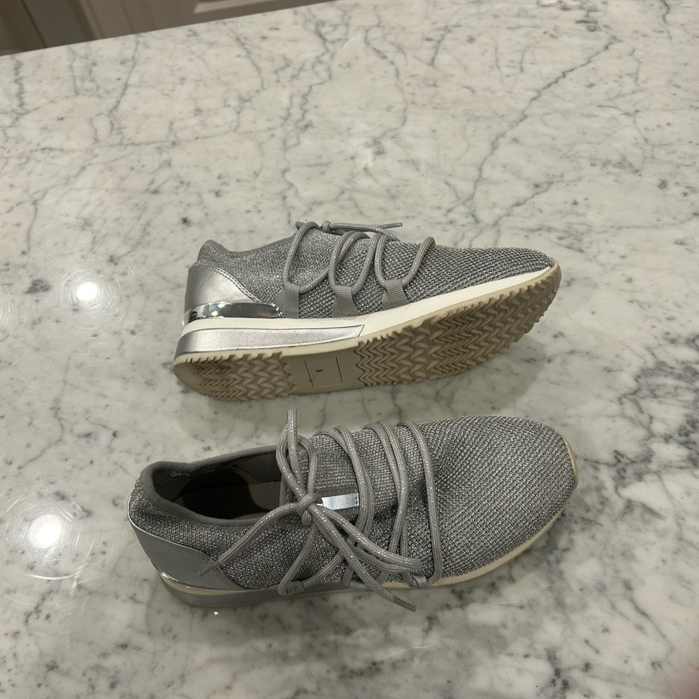 Urban sport by J slides women’s metallic silver slip on sneaker women’s 8. EUC - Picture 2 of 6